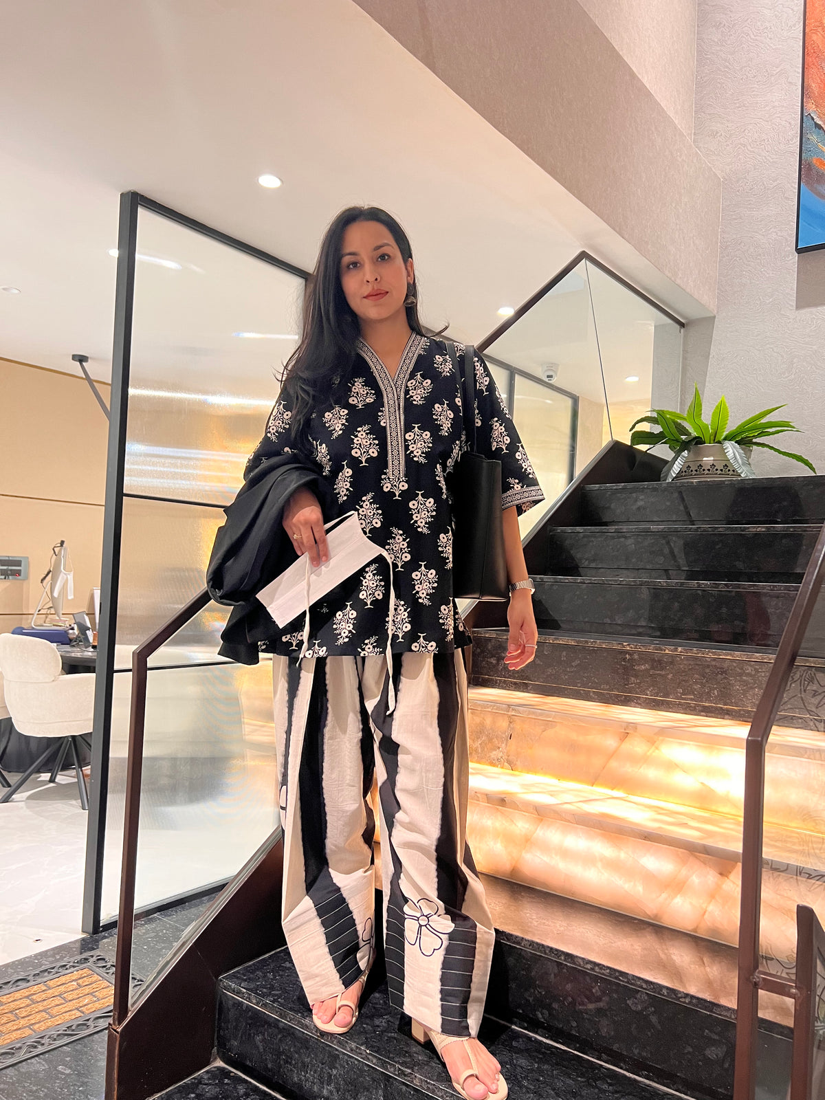 Monochrome Buti Kurta & Farshi Salwar Set