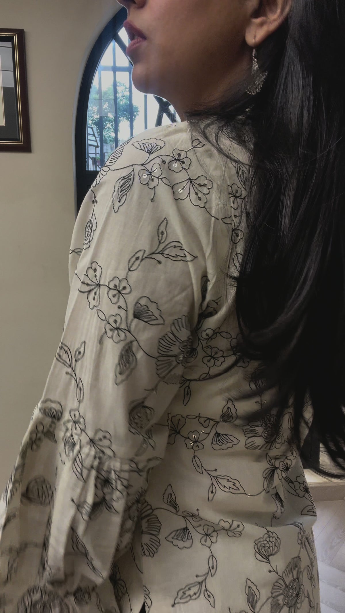 Ivory Floral Thread-Embroidered Kurta with Black Farshi Salwar